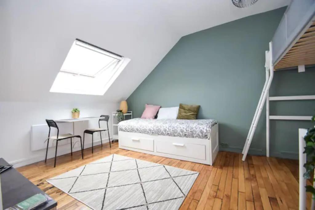 Disponible - Appartement Entier - 10Mn Rer B Aeroport Cdg - Paris Gare Du Nord, T11 Express, Le Bourget, Tout Equipe, Netflix Gratuit, 3 Personnes, 4Eme Etage, Escaliers, Parc Des Expositions, Parking Rue Gratuit Apres 19H Drancy Exteriér fotografie